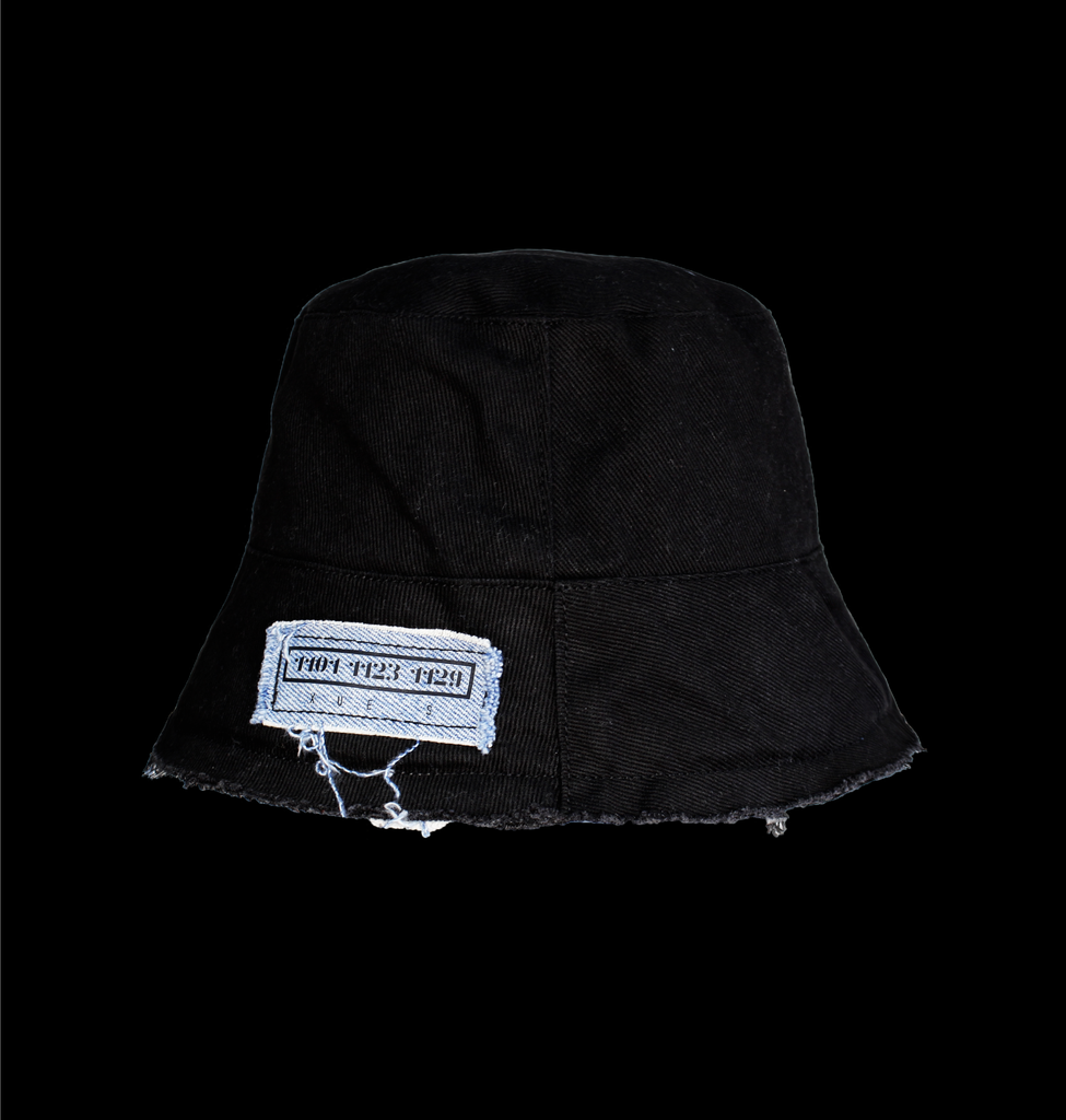 Reworked Bucket Hat 002003004 - X U E _ S